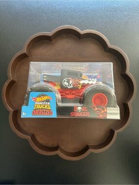 Oversized Hot Wheels Monster Trucks ~ Bone Shaker
